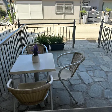 La Kaza Apartment Ofrínion